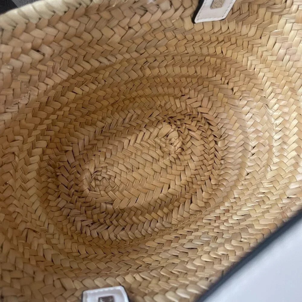🎊Loewe Natural & White Tote Bag - Picture 2 of 8